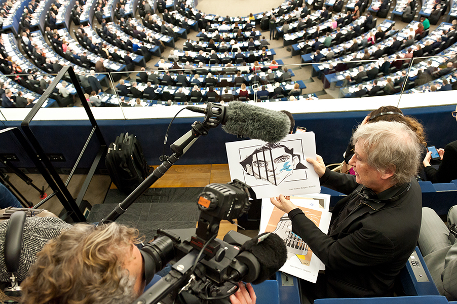 Plantu – Sakharov Prize awarded to Raif Badawi – December 16