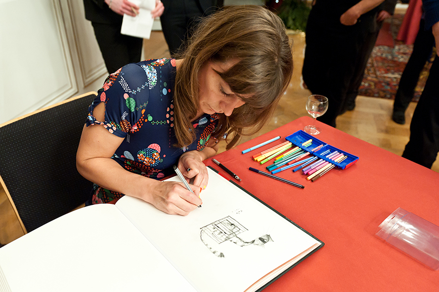 Kamilla (Denmark) drawing on City of Strasbourg’s guest book
