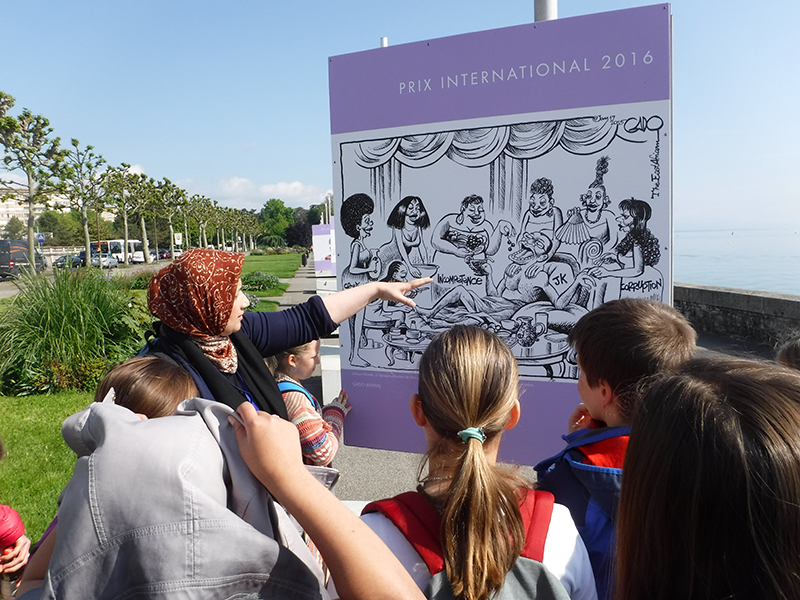 Visite de l’exposition par les élèves de l’école internationale de Genève