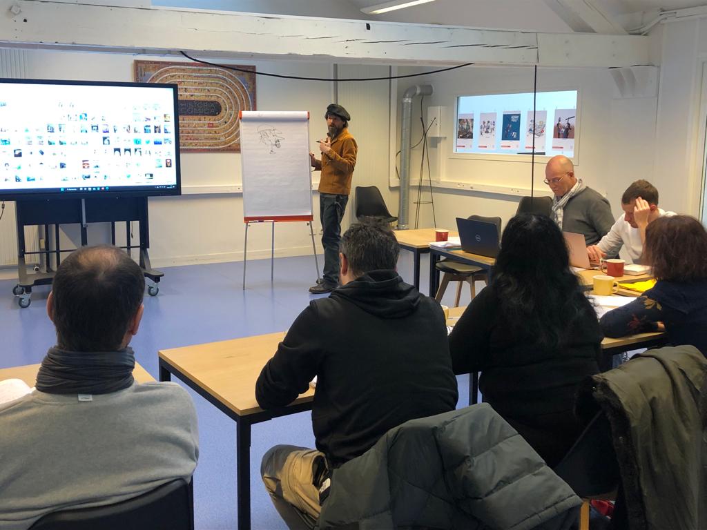 Workshop animated by Mr.T (France) for the education professionals of Conflans-Sainte-Honorine, March 2023