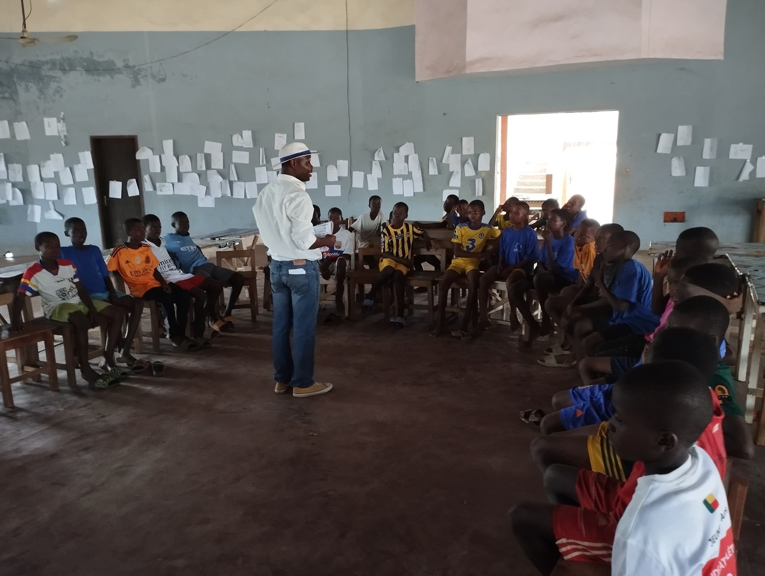 Workshop at the Dogbo CJL with cartoonist Constant Tonakpa, February 2025
