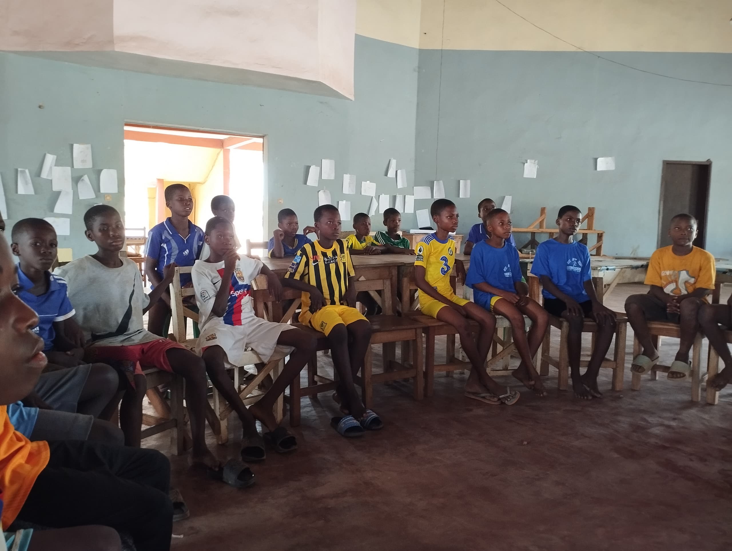 Workshop at the Dogbo CJL with cartoonist Constant Tonakpa, February 2025