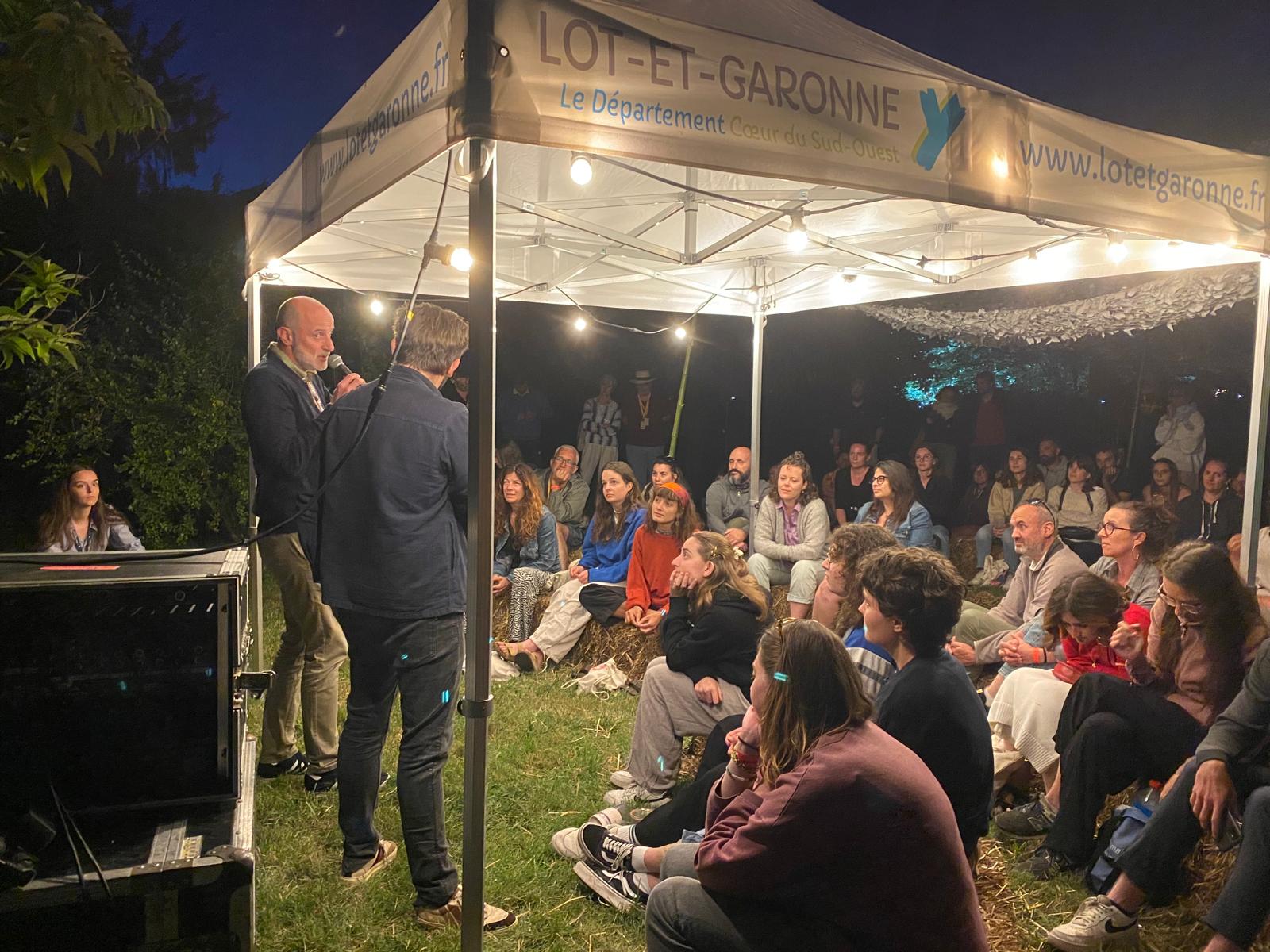 Rencontre clair de lune avec Kak (France) et Vizorek